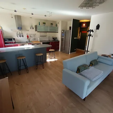 Spacieux T3 Cosy Avec Clim Et Terrasse A Toulouse